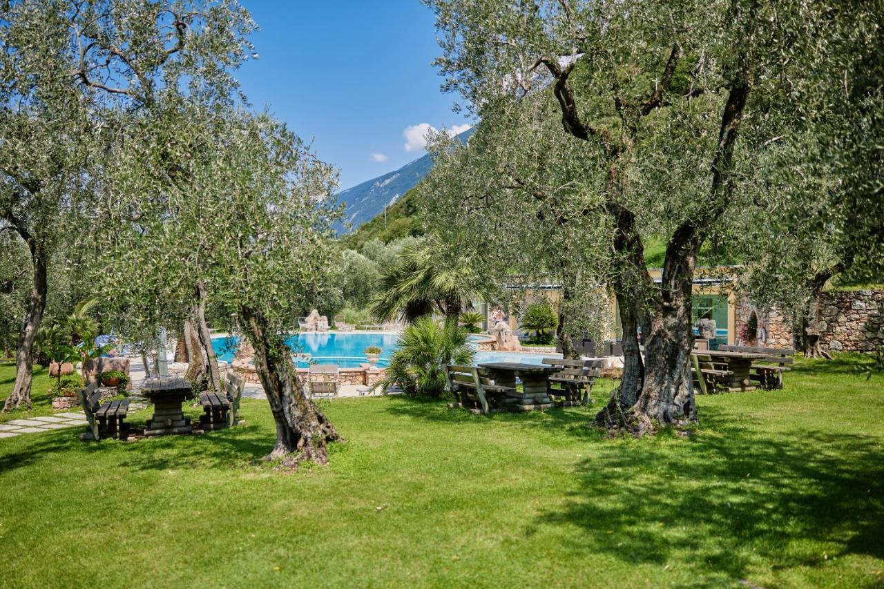 Hotel San Carlo Мальчезіне Екстер'єр фото